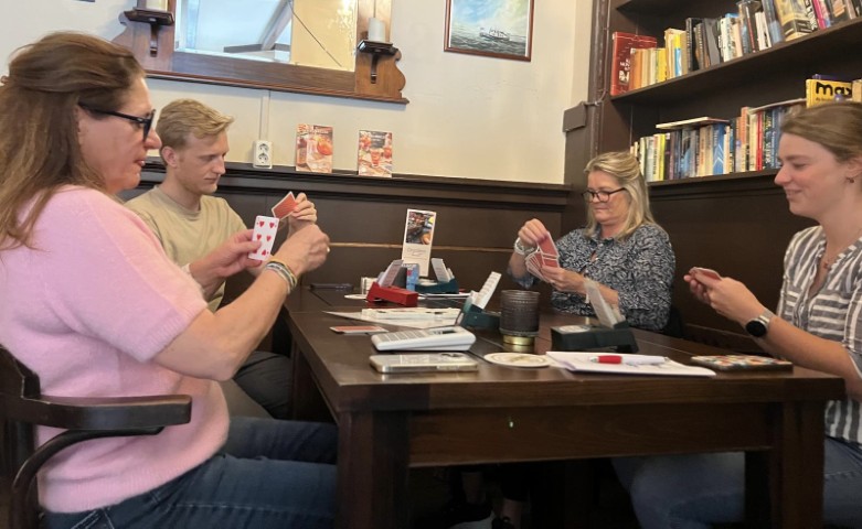 2B7ad13d 9Fb9 4930 880F 89F67357459d (Klein)